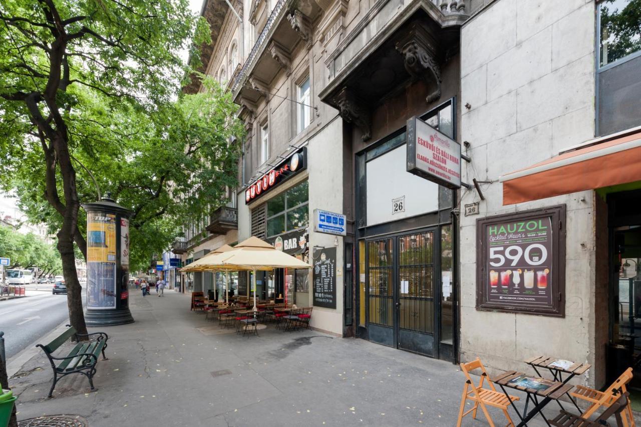 Central Seven Erzsebet Krt Budapest Eksteriør billede